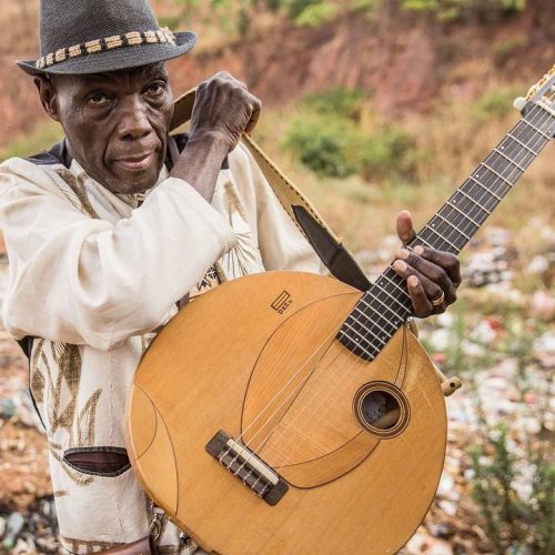 Dr. Oliver Mtukudzi